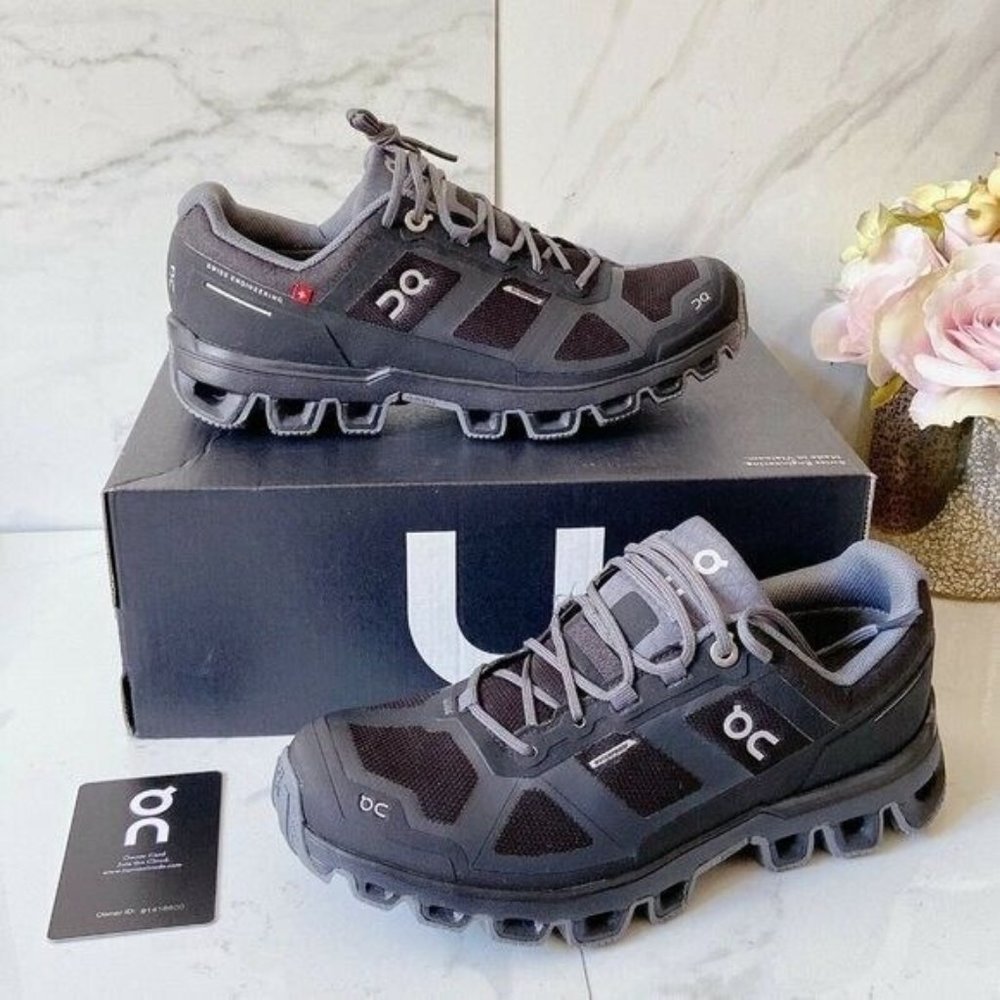On Cloudventure Waterproof Hiking Running Shoe Black Graphite Womens US 5.5